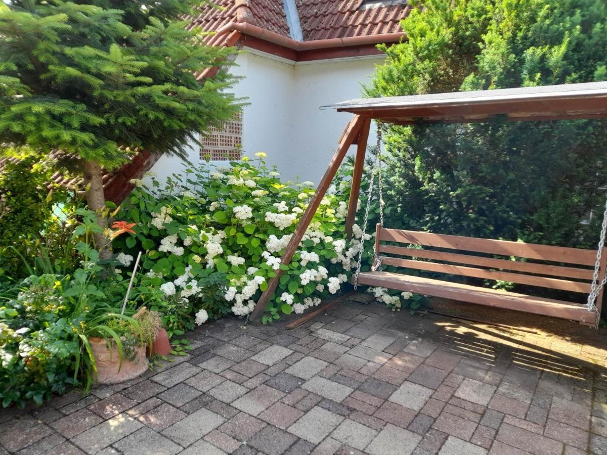 Harmonia Vendeghaz 100 Meterre Az Igali Gyogyfuerdotol Apartment Bagian luar foto