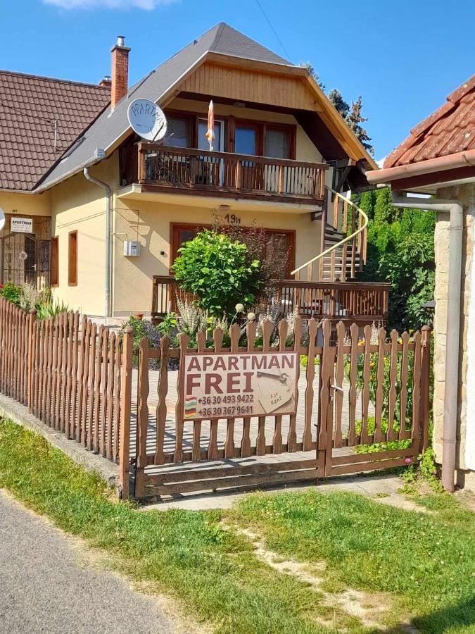 Harmonia Vendeghaz 100 Meterre Az Igali Gyogyfuerdotol Apartment Bagian luar foto