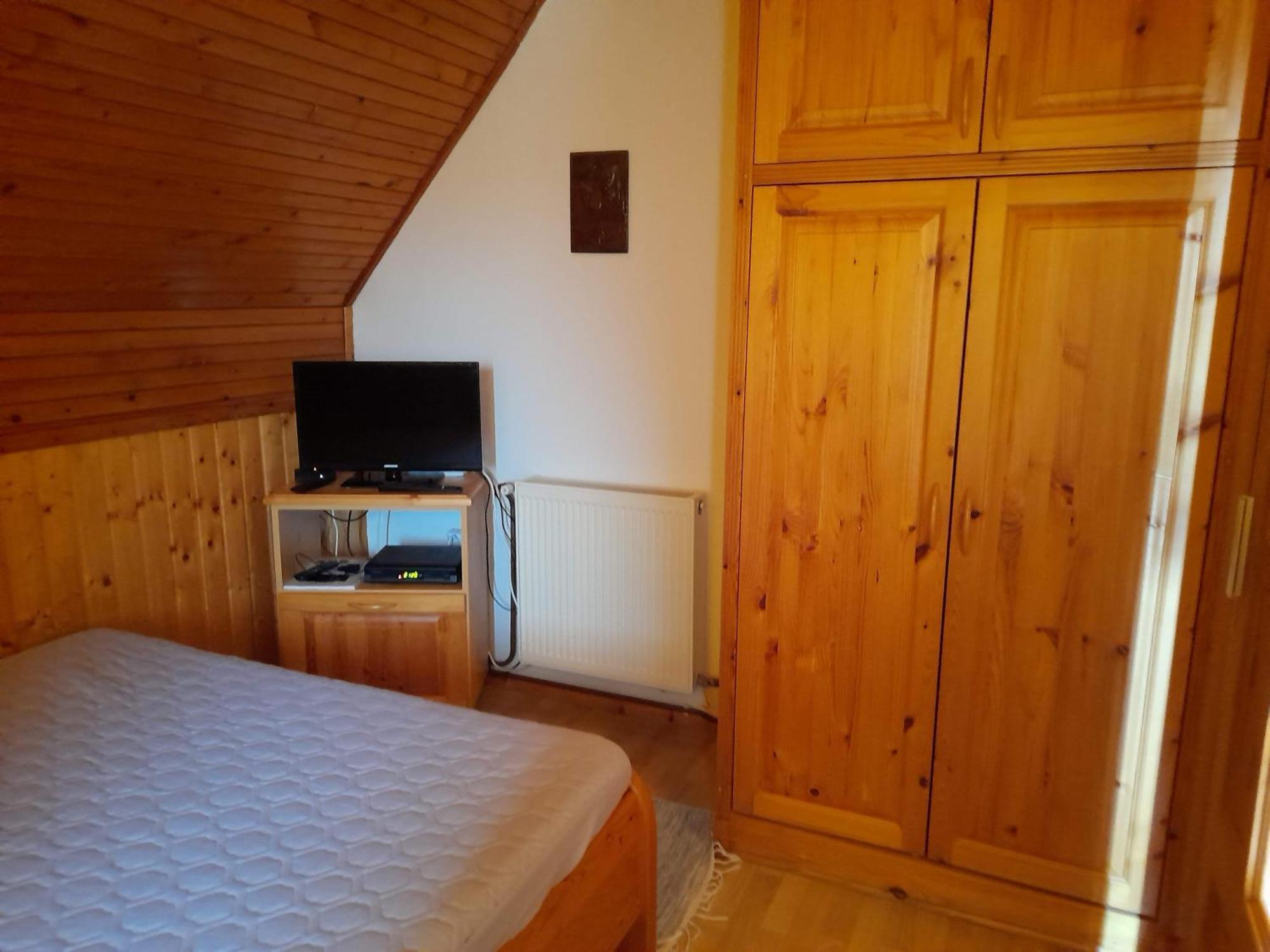 Harmonia Vendeghaz 100 Meterre Az Igali Gyogyfuerdotol Apartment Bagian luar foto